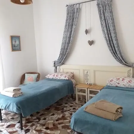 Casa Sul Tetto A Bologna